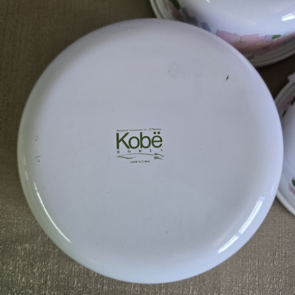 KOBË BOWLS | Vintage Enamelware Nesting Bowls in Floral 3-pc Set - Picture 13 of 16